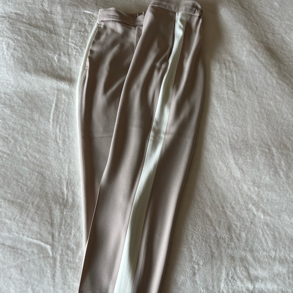 Aritzia beige trousers with cream stripe